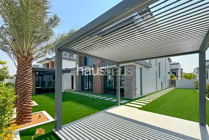 Single Row | Haven Type | Luxury Villa