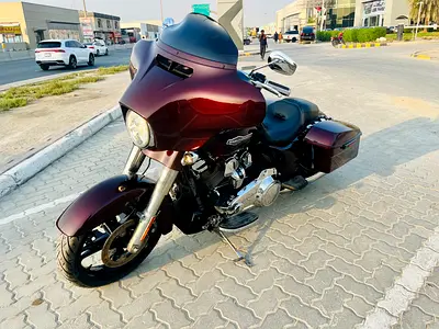 2022 HARLEY DAVIDSON STREET GLIDE MAROON
