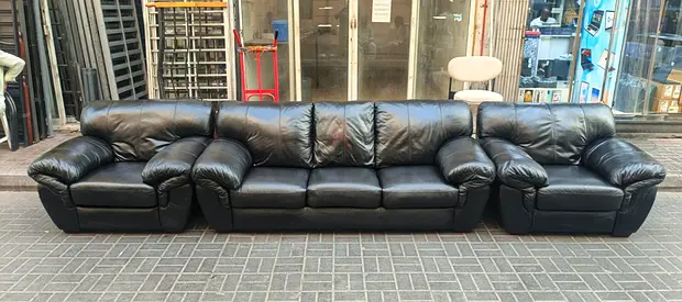 Large Black Leather 5-Seater Sofa Set (3-seater + 2 single chairs)
