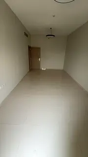 Three rooms and a living room, second-tenant occupancy, featuring built-in wardrobes; located opposi