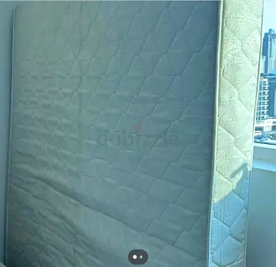 Single/Queen mattress - good condition, lightly used