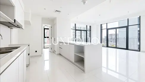 Burj and Pool View | Exclusive | Spacious