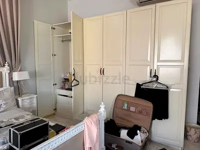 6 door cupboard good condition