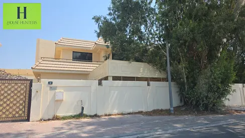 Luxury 5BR Villa Garden Near Cornish