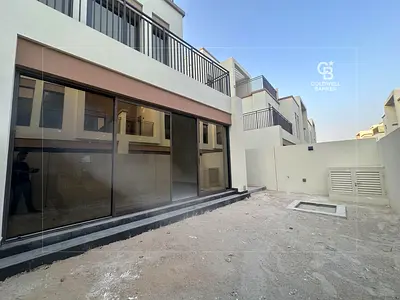 Mid Corner with Maid's | Close to amenities | Best Price