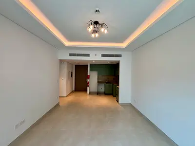 LOW FLOOR | SPACIOUS 1 BR | COMMUNITY VIEW