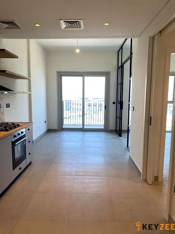 High Floor 1BR | Mall View | Bright Layout