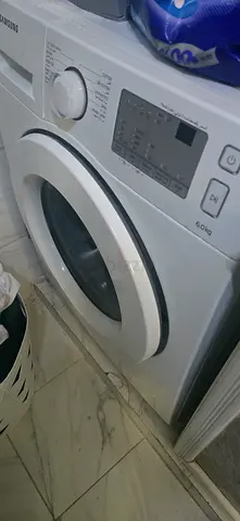 Front load Samsung washing machine 6kg - good working condition