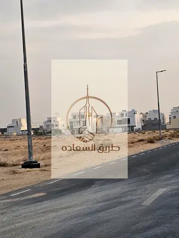 تميز بفرصة استثمارية وسكنية مميزة | أرض على زاوية في منطقة مزيرعة! 🌟🏡