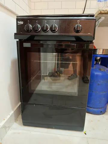 BEKO Gas cooker CSG 43010 GB With Gas Bottle!