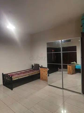 Executive females bed space available in mankhool