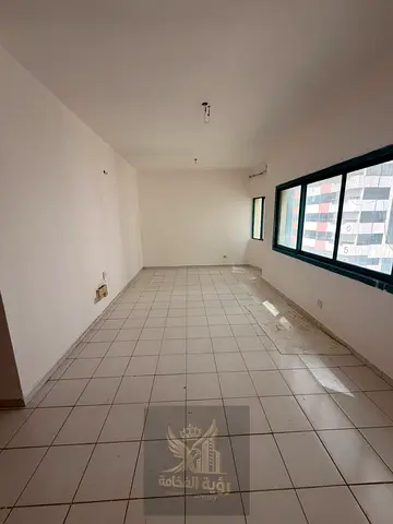 Annual Rent in Sharjah – Al Majaz 3 A spacious and well-designed three-bedroom apartment with a living room available for annual rent in Al Majaz 3,