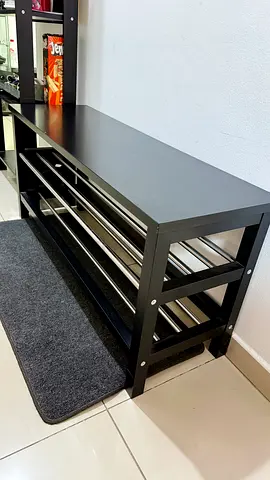 Shoe bench/ shoe compartment