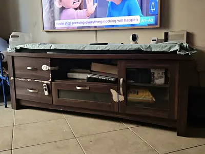 Tv stand