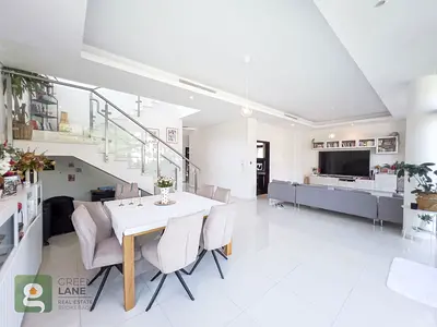 Luxury 5 Bedroom Villa + Maids | Park Access