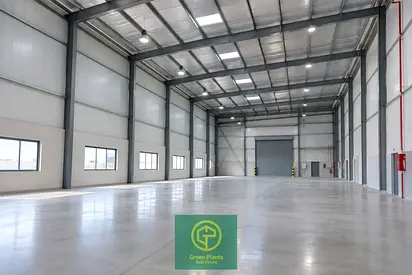 Al Qusais 4,500 sq. Ft TAX FREE warehouse with built-in toilet and pantry