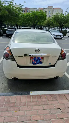 Nissan Altima SE 2012 American Specs