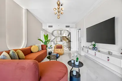 Upgraded 2BR | Lake View | Furnished | High Floor