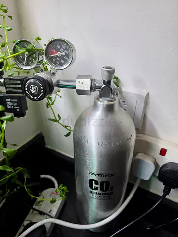 CO₂ cylinder + Reguulator and solenoid + defuser