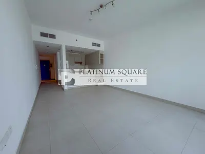 Unfurnished | Multiple Options | Closed Kitchen