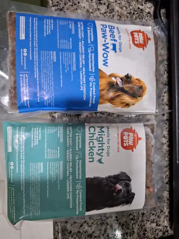 Paw Pots Fresh Cooked Dog Meals – Beef Paw-Wow & Mighty Chicken