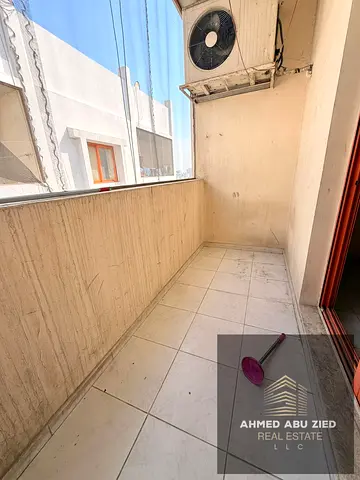 سكن موظفين شقة غرفة وصالة + بلكونة بإطلالة مفتوحة  مطبخ عملي + حمام + تكييف سبليت  صيانة كاملة على المالك   الأسعار بعد التخفيض:
