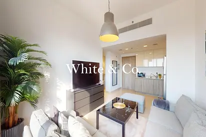 Fully Furnished | Modern | Large layout |