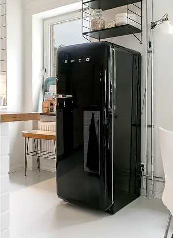 Smeg Retro Style Black Fridge flawless condition FAB28