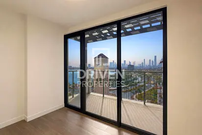 Brand New Unit | Majestic City and Sea Views