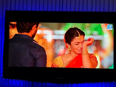 Samsung 45 inch LED Flat Panel TV - Good Working Condition with TV Box
