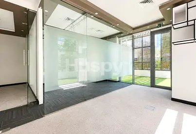 Vacant | 4 Parking Spaces | Large Terrace