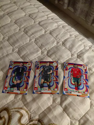3 limited edition football collectible cards