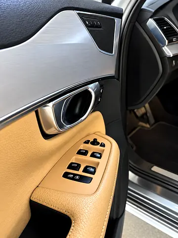 2019 Volvo XC90 — миниатюра 12