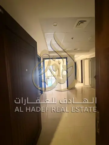 بنتهاوس غرفتين وصالة بالقليعة، شهر مجاني، تكييف وباركن وصيانة مجاناً، دفعات 4 أو 6.