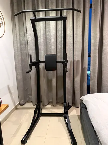 Multi-function Pull Up Bar with Vertical Knee Raise Machine
