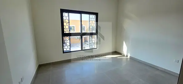 3 bed /ready to move / brand new
