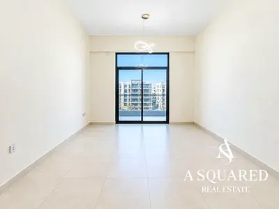 Spacious Layout | Open View | Mid Floor