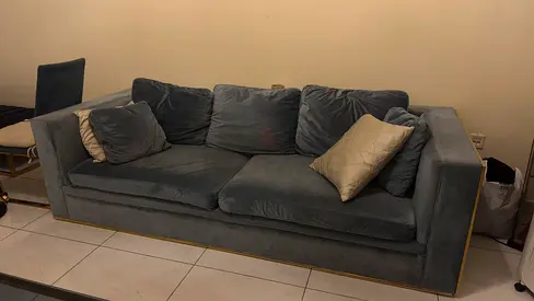 Sofa & chairs
