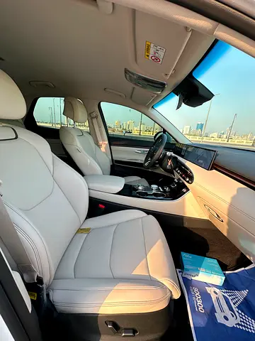 2025 Genesis GV70 — миниатюра 15