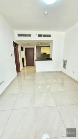 BRIGHT UNIT | VACANT | ENQUIRE NOW