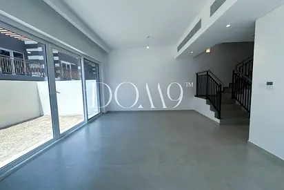Vacant | Middle unit | Modern Design