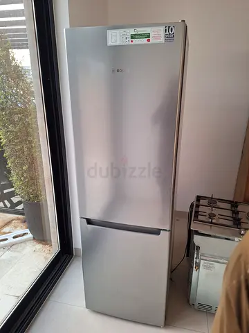 Bosch brand new top fridge bottom freezer