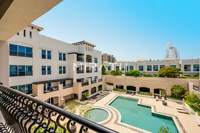 Luxury Apartment | Near Burj Al Arab | Pool View