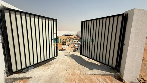 10,000 Sqft Warehouse with 4 Parking Slots