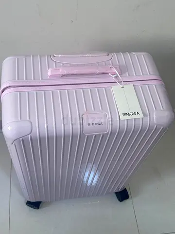 RIMOWA ESSENTIAL