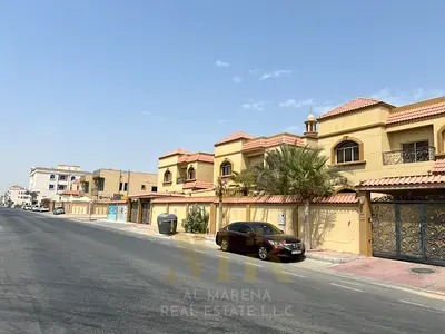 الروضة 2 – عجمان | جنب المسجد | شارع رئيسي | 5 غرف نوم ماستر | مساحه 5000 قدم