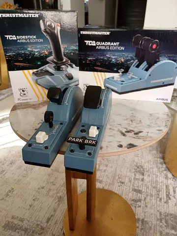 Thrustmaster TCA Side stick and Quadrant Airbus Edition