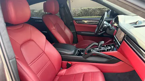 صورة 7 لـ 2021 Porsche CAYENNE