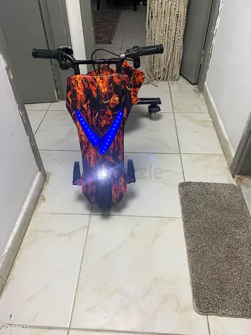 Drifting scooter