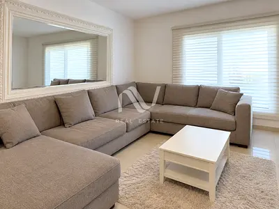 Renovated 3BR | Single Row | Park View